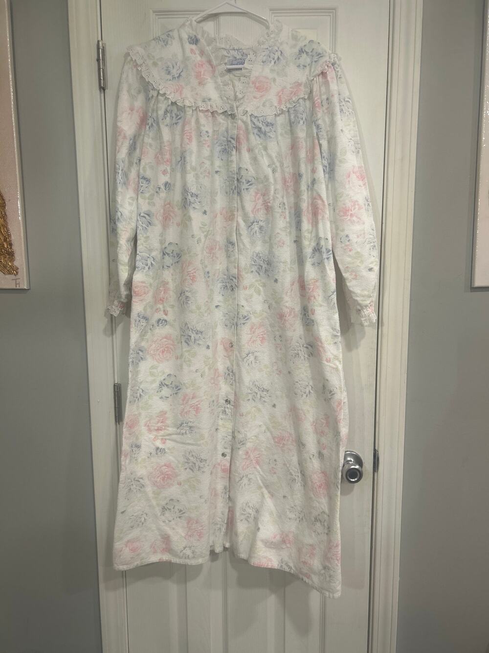 Vintage Lanz of Salzburg Nightgown Flannel Floral Pastel Eyelet Lace Granny GUC